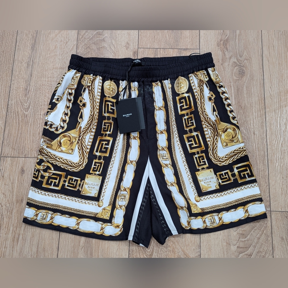 $1150 Mens BALMAIN Foulard Print Viscose Shorts Black/Gold Medium